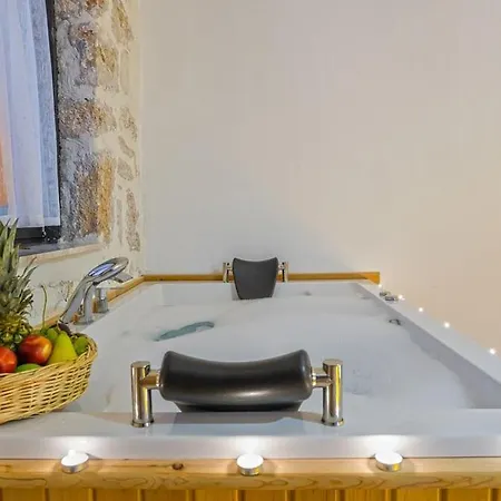 Stonhouse 2 Apartament *